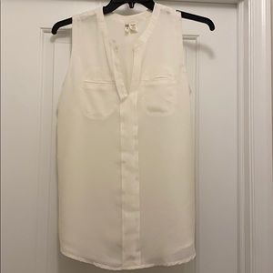 Women’s sleeveless Top L